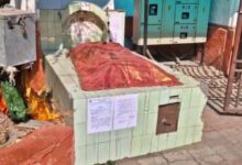 KGMU Illegal Construction, KGMU Mazar Removal Notice, KGMU Bulldozer Action, Lucknow KGMU News, Illegal Mazar Demolition, KGMU Campus Encroachment, Uttar Pradesh Bulldozer News, KGMU Latest Hindi News