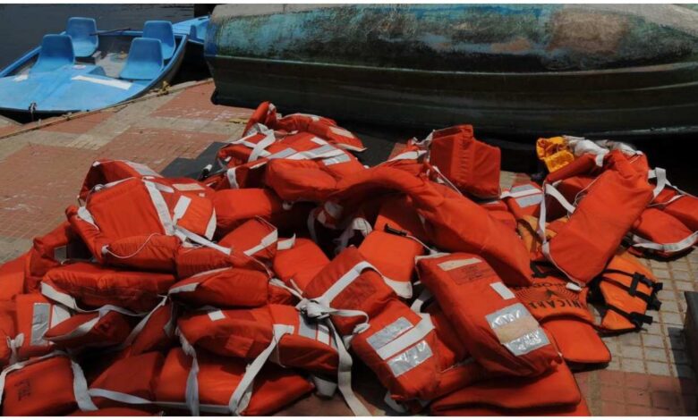 यूपी लाइफ जैकेट वितरण 2026, UP News 