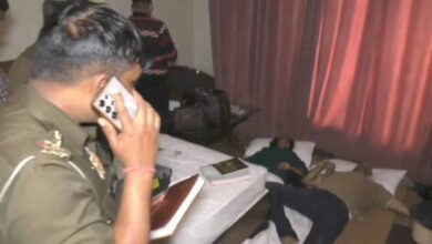 वाराणसी आत्महत्या मामला, काशी डबल सुसाइड, हैदराबाद भाई बहन आत्महत्या, होटल सिटी इन वाराणसी, मोक्ष की मान्यता, तेरहवीं पर सुसाइड, ₹6 लाख नकद बरामद, सिगरा थाना वाराणसी