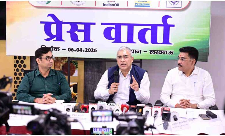 UP पेट्रोल डीजल सप्लाई, IOCL LPG सप्लाई उत्तर प्रदेश, गैस सिलेंडर जमाखोरी कार्रवाई, उत्तर प्रदेश उर्वरक उपलब्धता, Petrol Diesel Supply UP News, LPG Cylinder Seizure UP, Fertilizer Availability Uttar Pradesh