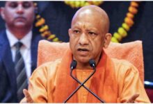 योगी आदित्यनाथ, उत्तर प्रदेश बुनकर योजना, हथकरघा उद्योग, क्लस्टर विकास मॉडल, बुनकर आय वृद्धि, यूपी टेक्सटाइल सेक्टर, डिजिटल मार्केटिंग बुनकर, पावरलूम बिजली बिल, सौर ऊर्जा योजना