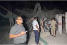 Delhi Saket Building Collapse, साकेत इमारत हादसा, Delhi Building Collapse News, Saket Rescue Operation, दिल्ली पांच मंजिला इमारत गिरी, Delhi Breaking News