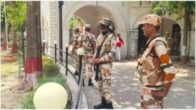 Kanpur News, कानपुर मेडिकल लापरवाही, ITBP जवान प्रदर्शन, कृष्णा सुपर स्पेशियलिटी हॉस्पिटल, निर्मला देवी हाथ काटने का मामला, कानपुर पुलिस कमिश्नरेट, विपिन ताडा, स्वास्थ्य विभाग जांच, ITBP कानपुर