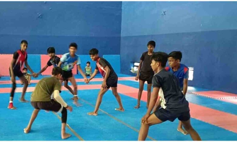 योगी सरकार, स्पोर्ट्स कॉलेज प्रवेश 2026, यूपी स्पोर्ट्स कॉलेज एडमिशन, 518 सीटें, लखनऊ स्पोर्ट्स कॉलेज, गोरखपुर स्पोर्ट्स कॉलेज, सहारनपुर स्पोर्ट्स कॉलेज, फतेहपुर स्पोर्ट्स कॉलेज, सैफई स्पोर्ट्स कॉलेज, खेल साथी पोर्टल, PEN नंबर अनिवार्य, यूपी खेल समाचार, खेल भर्ती यूपी, स्पोर्ट्स एडमिशन ऑनलाइन