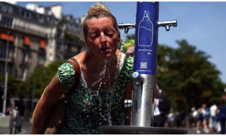 Europe Heatwave 2026, यूरोप हीटवेव, यूरोप में गर्मी, Climate Change, ग्लोबल वॉर्मिंग, Heat Dome, Omega Block, एयर कंडीशनर, Europe Weather, Heatwave News, Europe Heatwave, Europe Weather, Europe Heatwave Deaths, Climate Change, Global Warming, Heat Dome, Omega Block, Europe Temperature, Air Conditioner, India Heatwave, AC Crisis, Extreme Heat, Weather News, Environment News, Climate Crisis