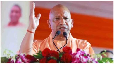 Yogi Adityanath EOW Review, Economic Offences Wing UP, Financial Fraud Action UP, CM Yogi on Economic Crimes, EOW Investigation Deadline, Uttar Pradesh Economic Crime, Ponzi Scheme Crackdown, Cyber Fraud Investigation UP, EOW Case Management System, Yogi Adityanath, EOW, Economic Crime, Uttar Pradesh, Financial Fraud, Cyber Crime, Ponzi Scheme, Law and Order, UP Government, Investigation, Economic Offences Wing, Lucknow News