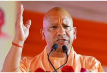 CM Yogi Pilibhit, योगी आदित्यनाथ पीलीभीत, पीलीभीत विकास परियोजनाएं, CAA नागरिकता प्रमाण पत्र, 2500 विस्थापित परिवार, सपा पर योगी का हमला, कांग्रेस पर योगी का बयान