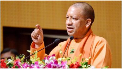योगी आदित्यनाथ, गोरखपुर विकास परियोजनाएं, कुशीनगर विकास, 1283 करोड़ परियोजनाएं, सपा पर योगी का हमला, उत्तर प्रदेश समाचार