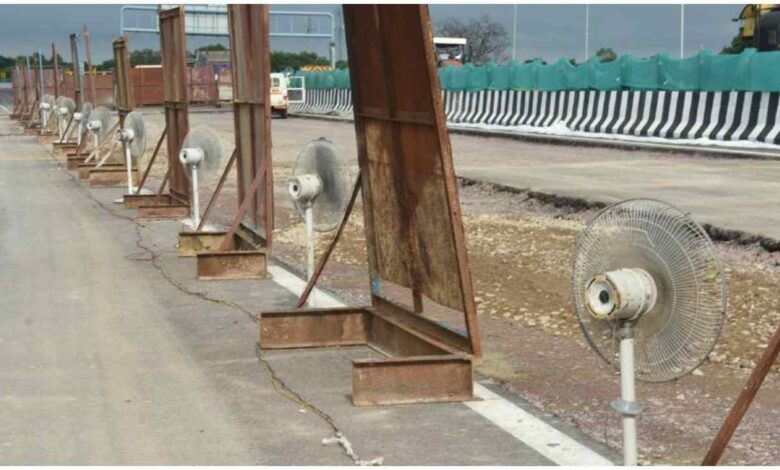 Lucknow Kanpur Expressway, Lucknow Kanpur Expressway News, PNC Infratech, NHAI Action, Akhilesh Yadav Expressway, Lucknow Kanpur Road Repair, Expressway Repair Video, UP Expressway News, NHAI Notice, Lucknow News, Lucknow Kanpur Expressway, Lucknow Kanpur Expressway News, PNC Infratech, NHAI Action, Akhilesh Yadav, Expressway Repair, Road Construction, Uttar Pradesh News, Highway News, Infrastructure News, Lucknow News, Kanpur News, Expressway Quality, NHAI Notice, Road Repair Video