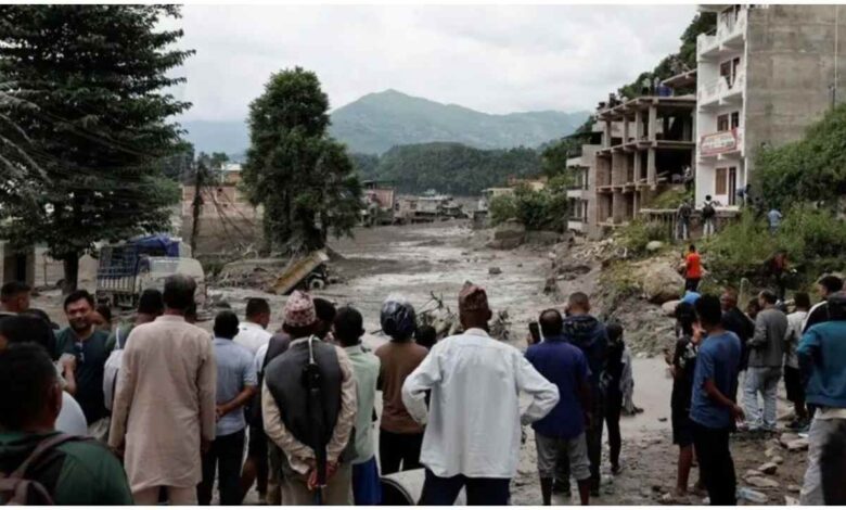 नेपाल बाढ़ 2026, नेपाल में बाढ़, नेपाल जलप्रलय, नेपाल बाढ़ में मौतें, नेपाल बाढ़ 95 मौतें, 403 लोग लापता, 133 भारतीय लापता, रसुवा बाढ़, भोटेकोशी नदी बाढ़, नेपाल भूकंप हिमस्खलन, बिहार हाई अलर्ट, गंडक बैराज, यूपी बाढ़ अलर्ट, महाराजगंज बाढ़, कुशीनगर बाढ़, पीएम मोदी नेपाल, बालेन शाह