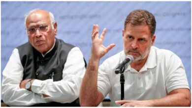 राहुल गांधी स्वतंत्रता दिवस, Rahul Gandhi Independence Day 2026, मल्लिकार्जुन खड़गे, Mallikarjun Kharge, लाल किला समारोह, Independence Day Red Fort, राहुल गांधी लाल किला, कांग्रेस स्वतंत्रता दिवस समारोह, Rahul Gandhi Kharge skip Independence Day, सीटिंग विवाद, Congress BJP, Table of Precedence, दिमागी नक्सल, PM Modi Independence Day speech, India Independence Day 2026