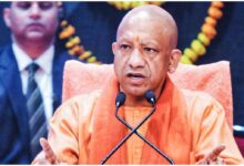 उत्तर प्रदेश रक्षाबंधन फ्री बस यात्रा, योगी आदित्यनाथ, महिलाओं के लिए मुफ्त बस यात्रा, रक्षाबंधन 2026, यूपी फ्री बस सेवा, योगी की बैठक, यूपी बाढ़, जलभराव, चीनी की कालाबाजारी, यूपी स्कूल