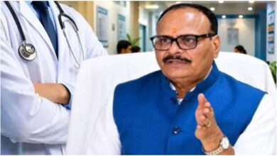 UP News, Government Doctors, Brajesh Pathak, UP Health Department, Doctor Retirement, Uttar Pradesh News, सरकारी डॉक्टर, ब्रजेश पाठक
