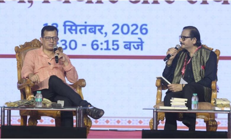 गोमती पुस्तक महोत्सव 2026, पार्थ सारथी सेन शर्मा, Gomti Book Festival 2026, गोमती पुस्तक महोत्सव लखनऊ, पार्थ सारथी सेन शर्मा साहित्य, लव इन लखनऊ, लखनऊ पर ऐतिहासिक उपन्यास, लखनऊ डायरीज, एआई और भारतीय भाषाएं, साहित्य और युवा, Lucknow Book Festival, Gomti Book Festival, Lucknow News, Parth Sarathi Sen Sharma, Literature, Lucknow, Book Festival 2026, Hindi Literature, AI and Language