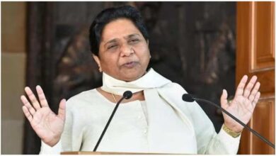 मायावती का बड़ा फैसला, आकाश आनंद BSP, ईशान आनंद राजनीतिक पद, मायावती परिवारवाद, BSP 2027 विधानसभा चुनाव, आनंद कुमार बेटी दीपिका आनंद, बहुजन समाज पार्टी में बदलाव, मायावती, आकाश आनंद, ईशान आनंद, BSP, बहुजन समाज पार्टी, उत्तर प्रदेश राजनीति, 2027 चुनाव, आनंद कुमार