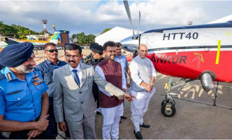 ध्रुव-NG हेलीकॉप्टर, Tejas Trainer, HTT-40, HAL, राजनाथ सिंह, भारतीय वायु सेना, स्वदेशी रक्षा उत्पादन, आत्मनिर्भर भारत, एयरोस्पेस, DGCA Type Certification, ध्रुव-NG डिलीवरी, LCA तेजस ट्रेनर, HTT-40 बेसिक ट्रेनर, HAL News, Indian Air Force, Defence Manufacturing India, Aerospace Industry India, Make in India Defence