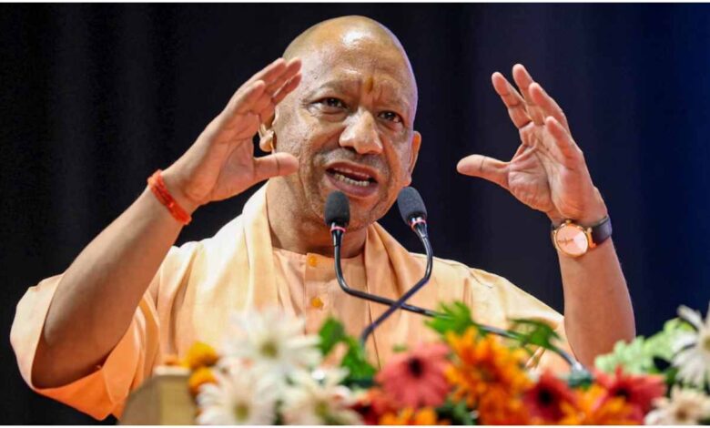 SIR Controversy, योगी आदित्यनाथ, कांग्रेस, SIR, मतदाता सूची, चुनाव आयोग, लोकतांत्रिक संस्थाएं, उत्तर प्रदेश राजनीति