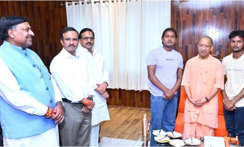 मां तरकुलहा देवी धाम पोखरा, CM योगी आदित्यनाथ, तरकुलहा देवी धाम, तरकुलहा देवी धाम पोखरा, गोरखपुर समाचार, चौरीचौरा समाचार, प्राचीन पोखरे का सुंदरीकरण, पोखरे की सफाई, अनुपम गुप्ता, करन निषाद, CM Yogi Adityanath, Gorakhpur News, Tarkulha Devi Dham, Gorakhpur, Chauri Chaura, UP News, Pond Cleaning, Uttar Pradesh News