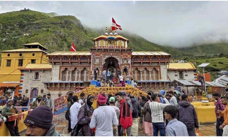 Badrinath Dham, Uttarakhand News, Chamoli News, Badrinath News, Sound System Ban, Religious Places, Uttarakhand Administration, Badrinath Dham News,Uttarakhand News, Chamoli News, Badrinath Sound System Ban