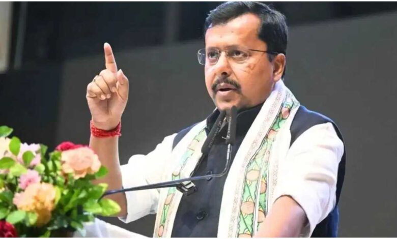 Nitin Nabin, BJP, BJP News, Expensive Gifts, Gold Crown, Silver Crown, Political News, BJP Leaders, Nitin Nabin News, Nitin Nabin News, BJP News 2026