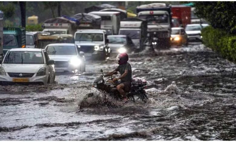 भारी बारिश का अलर्ट, उत्तराखंड बारिश रेड अलर्ट, यूपी में भारी बारिश, बिहार में बाढ़ का खतरा, ओडिशा में बाढ़, UP Weather Update, Uttarakhand Rain Alert, Bihar Flood Alert, Odisha Heavy Rain, यूपी में स्कूल बंद, उत्तराखंड स्कूल बंद, IMD Weather Update, सितंबर में भारी बारिश, देश में बारिश का कहर, Heavy Rain Alert, UP Weather, Uttarakhand Rain, Bihar Flood, Odisha Rain, IMD Alert, Weather Update, UP School Closed, Uttarakhand School Closed, Flood Alert, Monsoon News