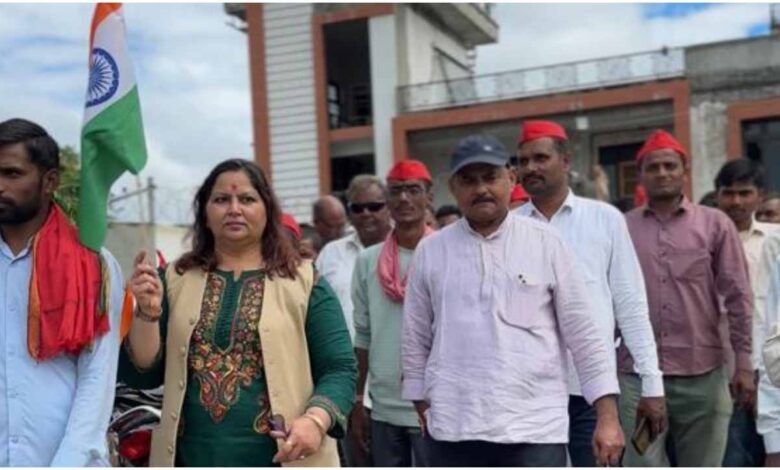 दिव्या प्रदीप गंगवार, बाइक यात्रा, Pilibhit News, Bisalpur, Divya Pradeep Gangwar, Patel Jayanti, Samajik Nyay, Samajwadi Party