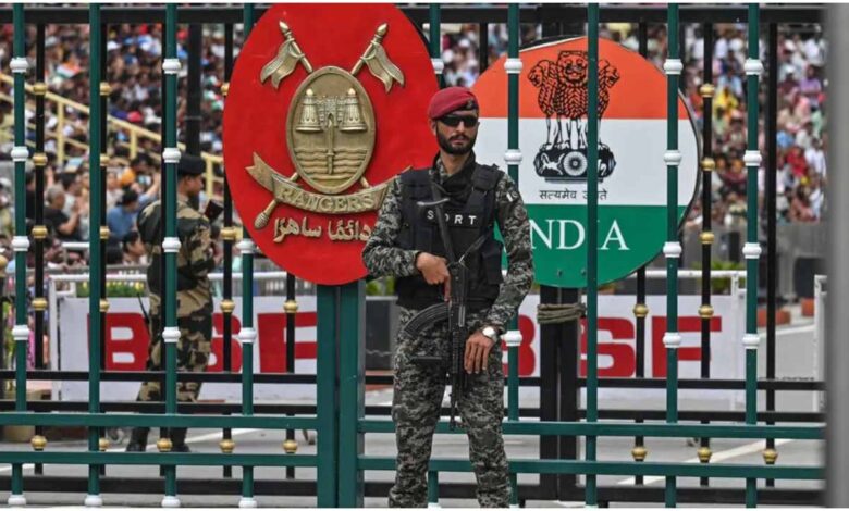 भारत पाकिस्तान सीमा विवाद, पंजाब बॉर्डर BSF फायरिंग, तरनतारन बॉर्डर न्यूज, BSF ने दो घुसपैठियों को मारा, पाकिस्तान ने भारत पर लगाया आरोप, India Pakistan Border, Tarn Taran Border, BSF Infiltration, Pakistan India Border News