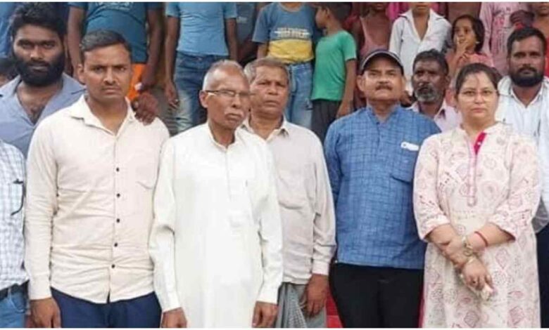 दिव्या प्रदीप गंगवार, बीसलपुर विधानसभा समाचार, पीलीभीत की राजनीति, PDA पंचायत, समाजवादी पार्टी बीसलपुर, यूपी विधानसभा चुनाव 2027, दिव्या प्रदीप गंगवार जनसंपर्क अभियान, पीलीभीत, बीसलपुर, दिव्या प्रदीप गंगवार, समाजवादी पार्टी, PDA पंचायत, यूपी राजनीति, विधानसभा चुनाव 2027