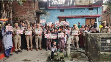Pilibhit News, पीलीभीत मिशन शक्ति अभियान, महिला थाना प्रभारी रीता, पीलीभीत महिला सुरक्षा अभियान, मिशन शक्ति उत्तर प्रदेश, साइबर अपराध जागरूकता, राजकीय इंटर कॉलेज पीलीभीत, महिला सशक्तीकरण अभियान, महिला सुरक्षा हेल्पलाइन, पीलीभीत पुलिस जागरूकता कार्यक्रम